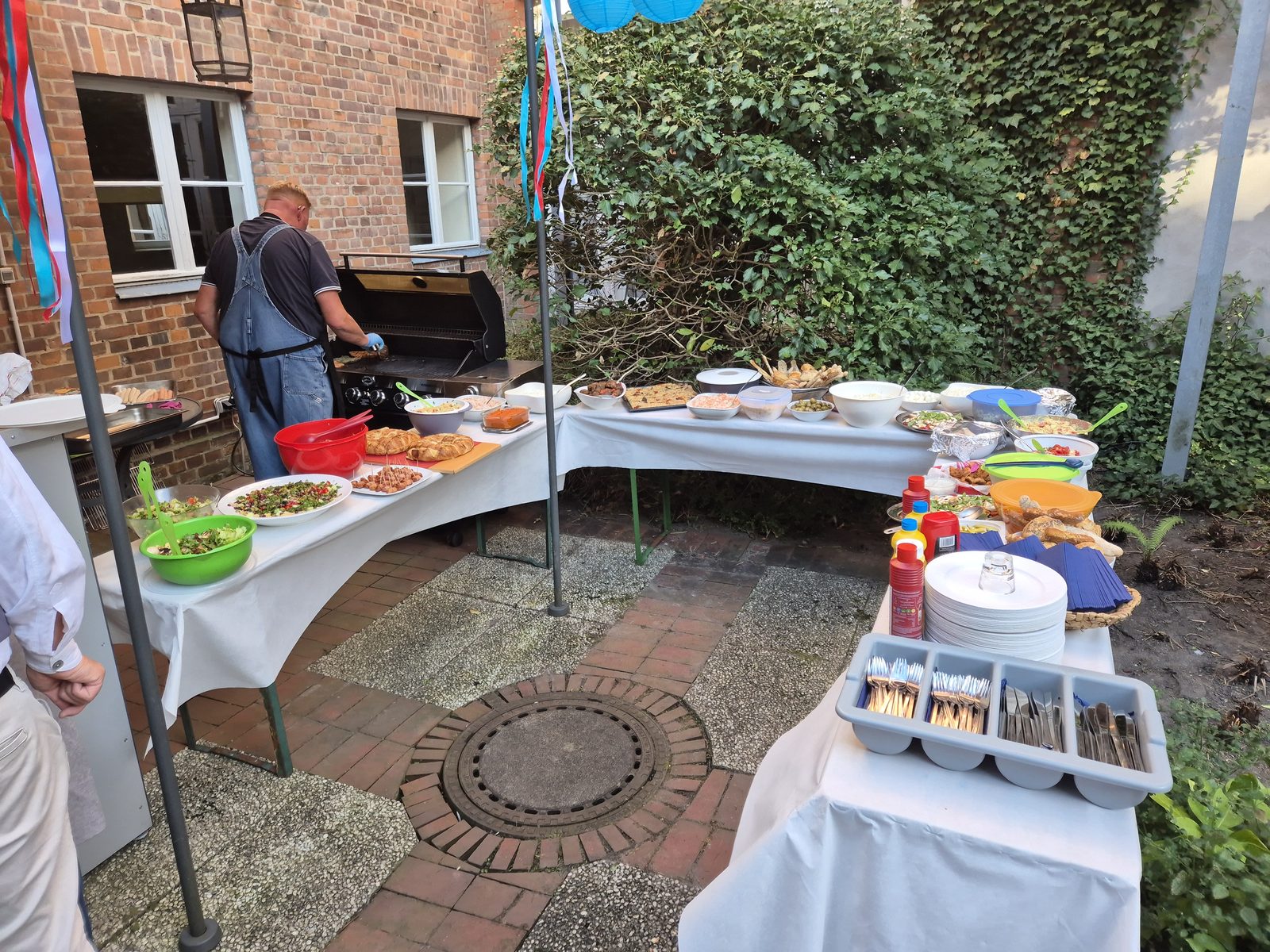 Buffet beim Sommerfest
